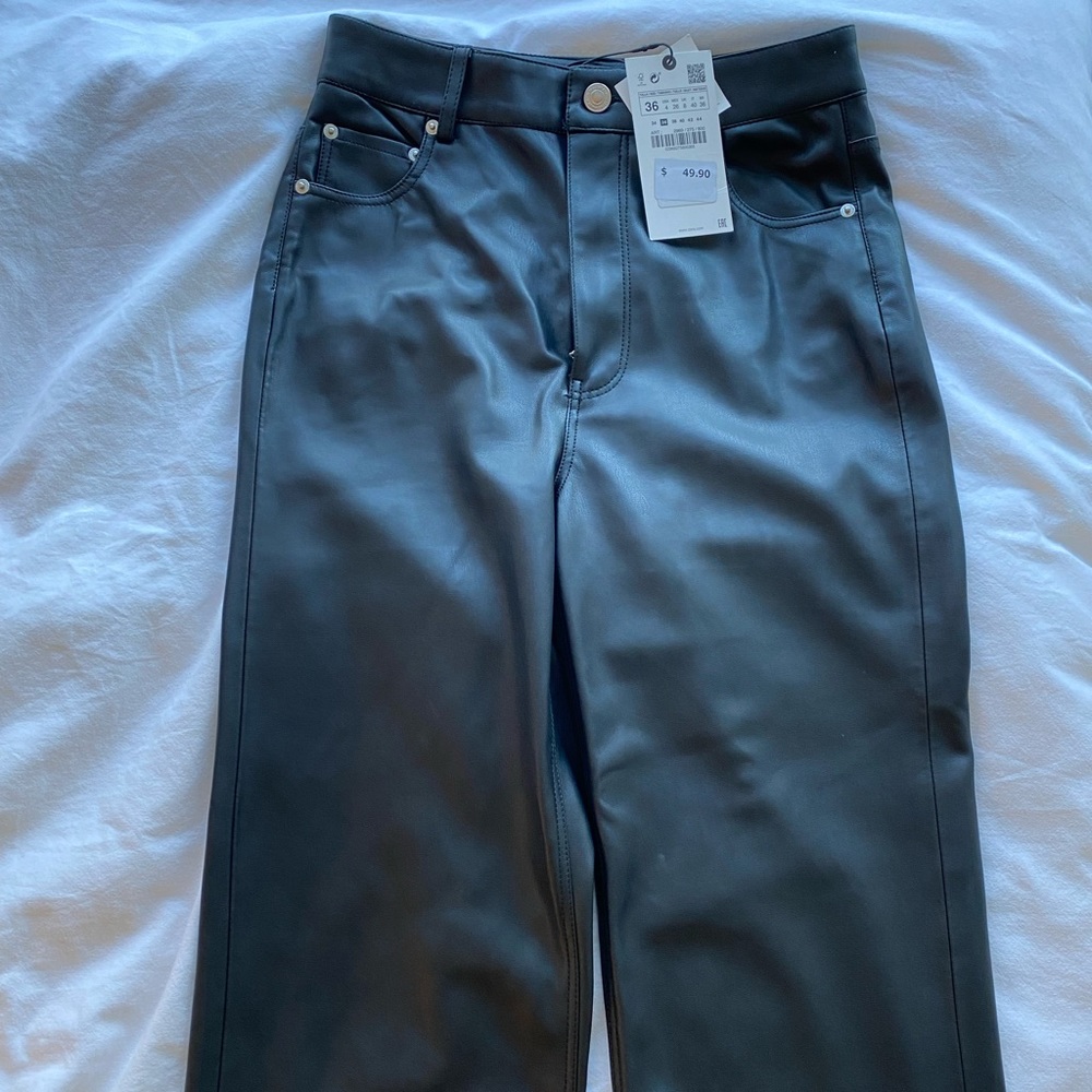 BRAND NEW ZARA BLACK LEATHER PANTS